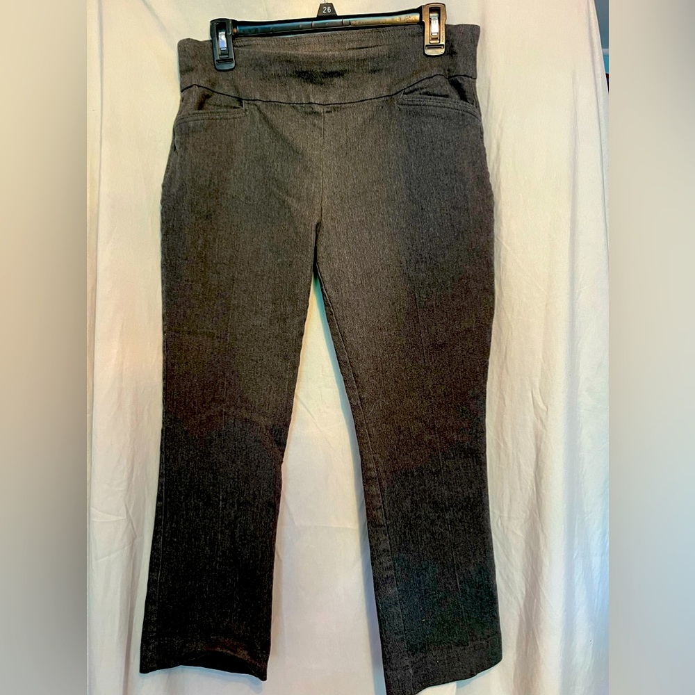 Croft & Barrow Effortless Stretch Pants, Grey, Women's Size 10P Short.